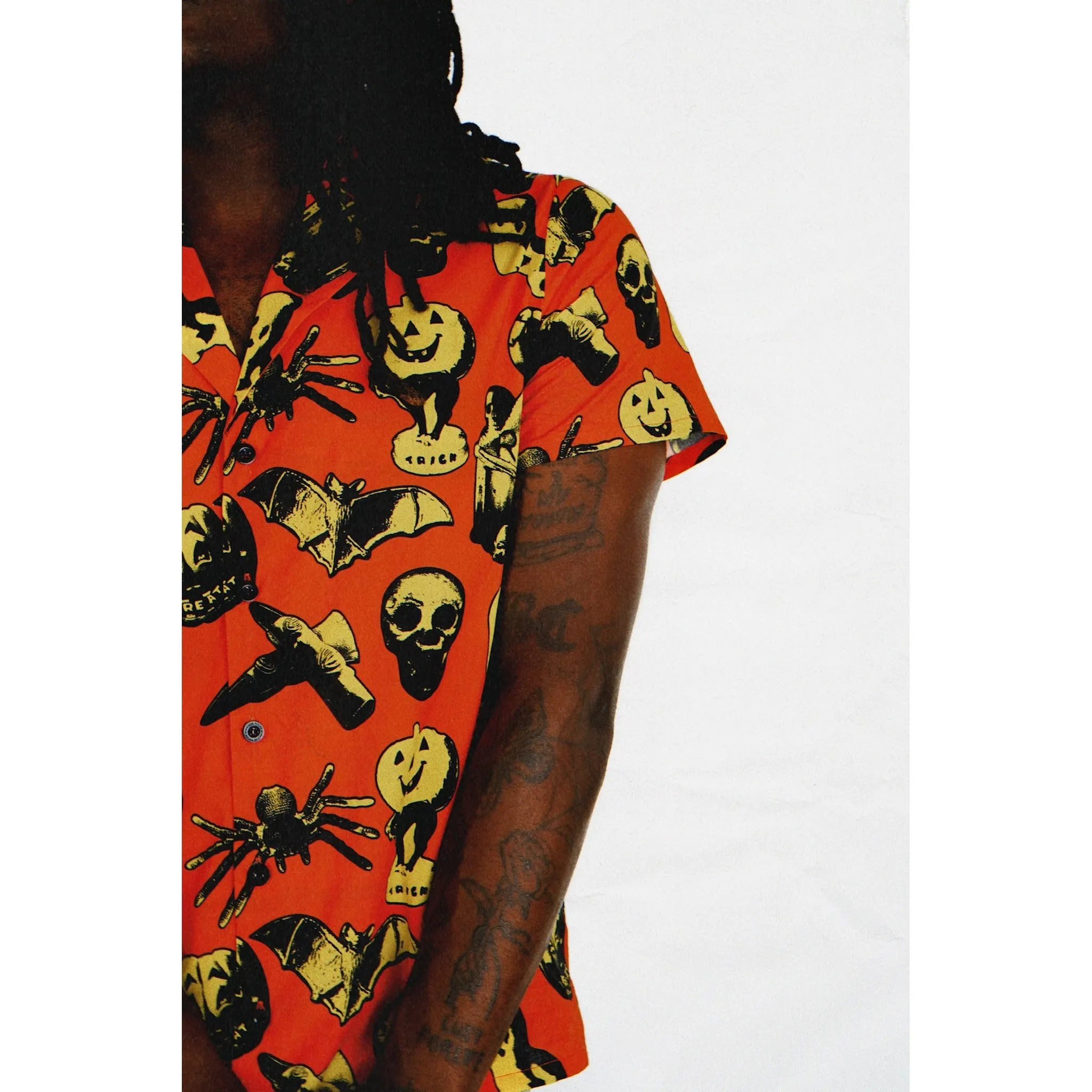 Trick or Trinkets II Button-Up